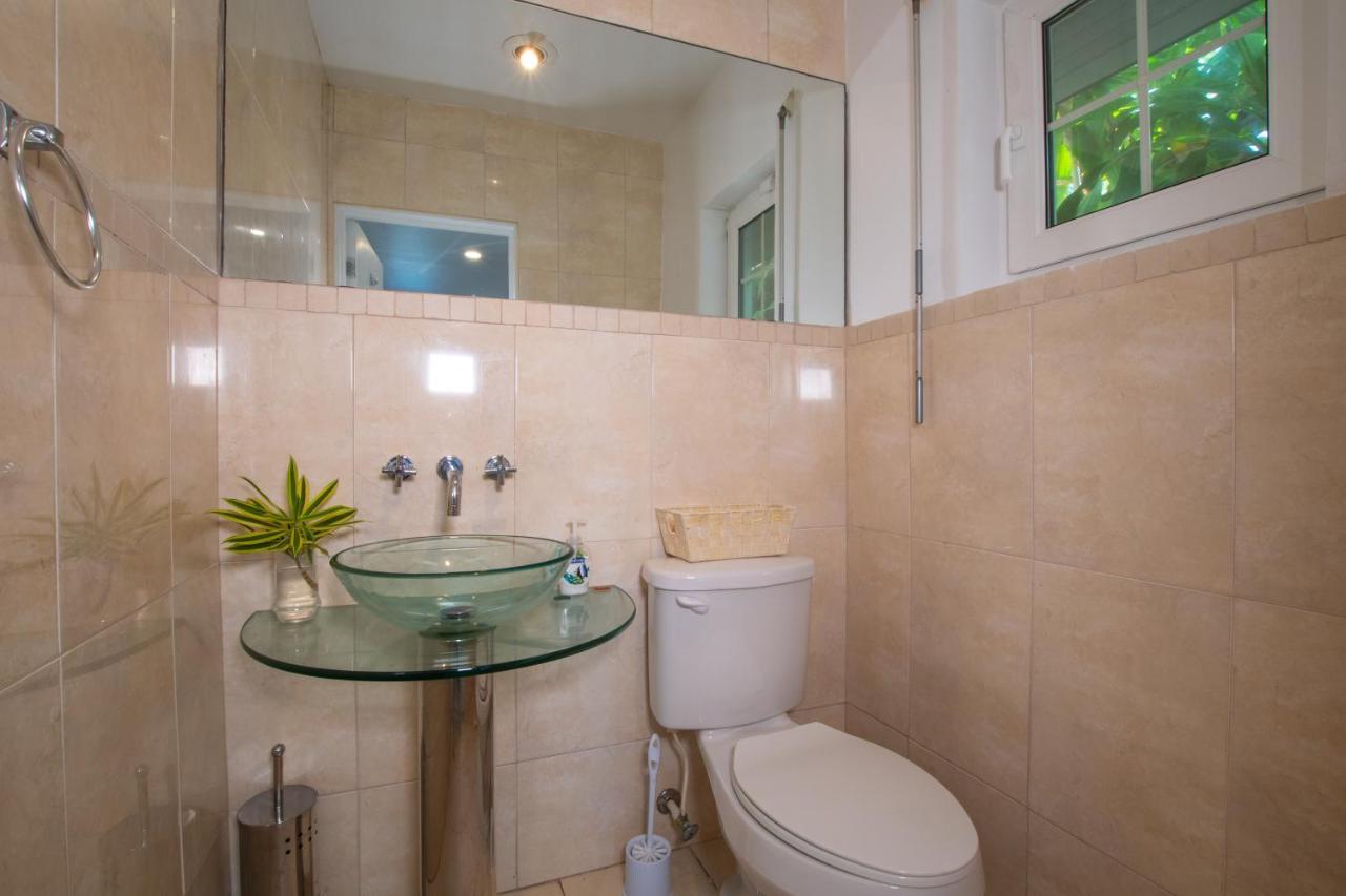 Caprice 9 - Oceanfront Villa - Gated Community With Pool Nasáu Exterior foto