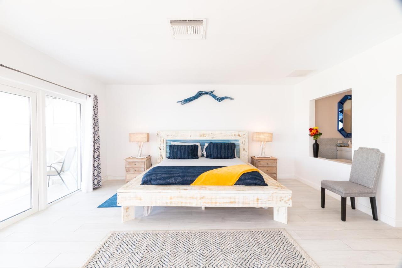 Caprice 9 - Oceanfront Villa - Gated Community With Pool Nasáu Exterior foto